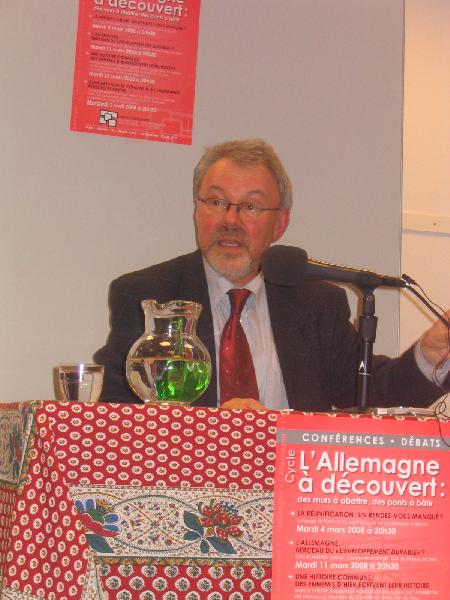 Uterwedde3 .JPG - Conférence-Débat du mercredi 2 avril - Concertation et consensus à l'allemande - Réussites et limites - Henrik UTERWEDDE
